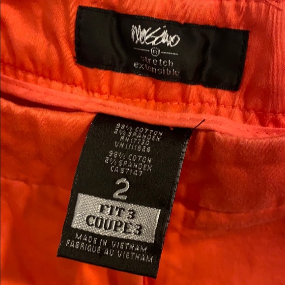 Mossimo women’s coral shorts, 2 - Picture 4 of 6